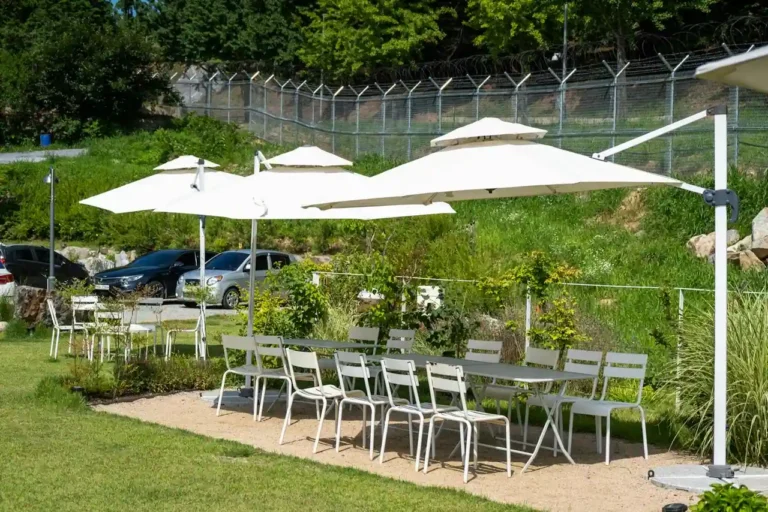 Salon de jardin en aluminium : comment choisir un modèle qui dure vraiment