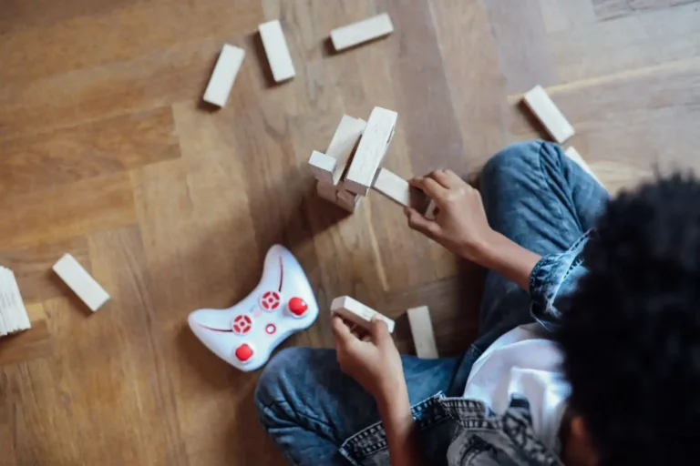 Construction Kapla facile : 5 modèles pour débuter