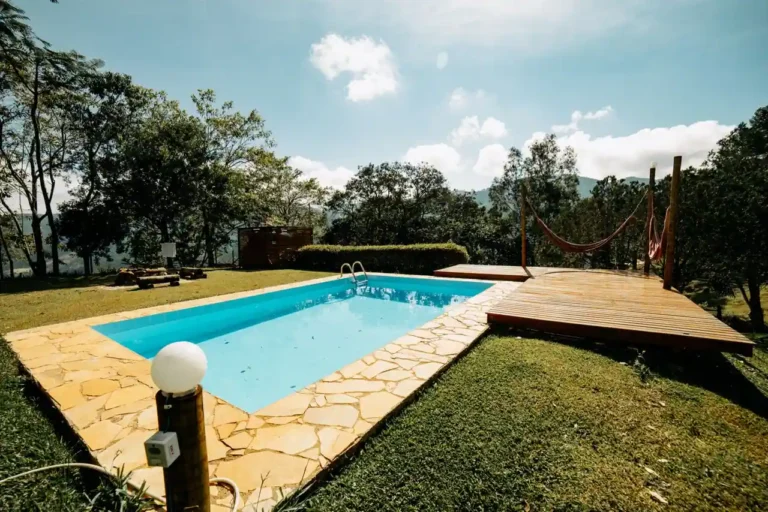 Trouver une piscine extérieure près de chez soi : toutes les options